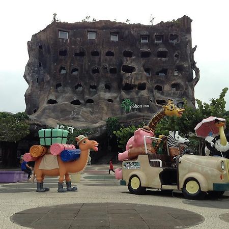 Pohon Inn Hotel Malang Exterior foto